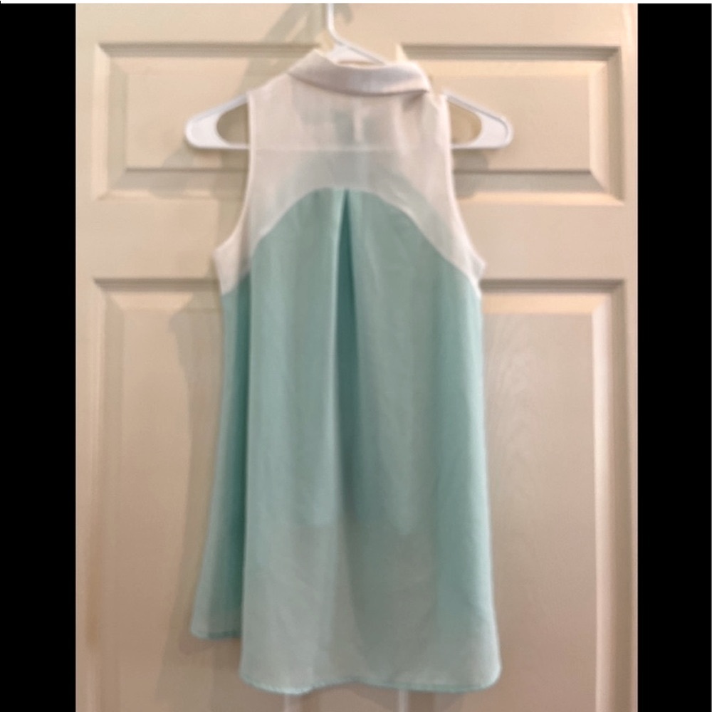 B Jewel hi low mint blouse - Picture 4 of 5